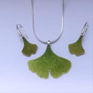 ginkgo-hanger-en-oorbellen